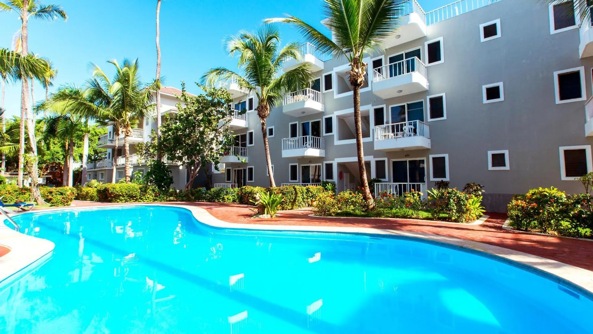 Tropicana Suites Deluxe Beach Club And Pool - Playa Los Corales Punta Cana