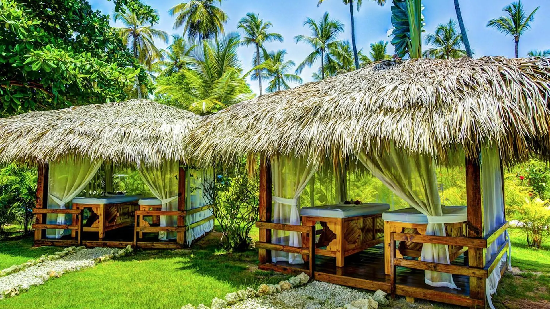 Tropicana Suites Deluxe Beach Club And Pool - Playa Los Corales Punta Cana