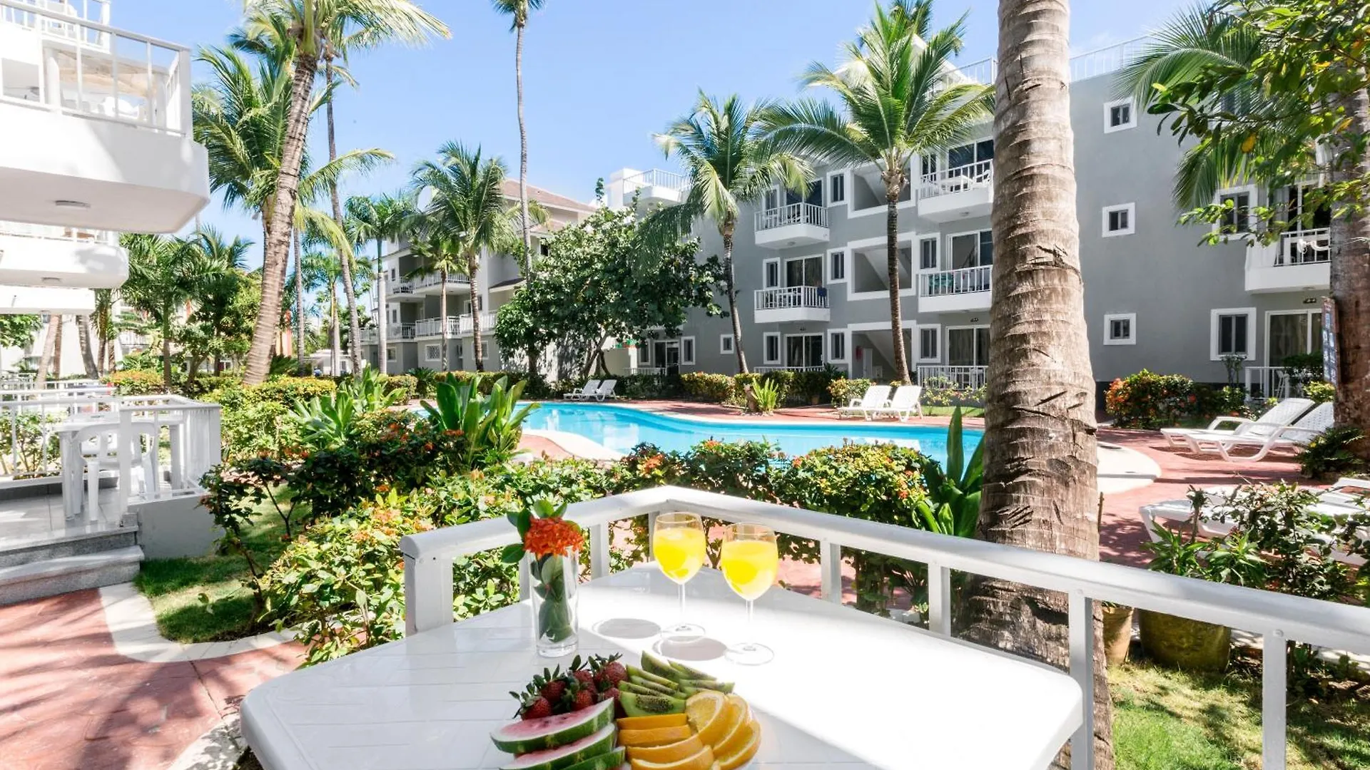 Tropicana Suites Deluxe Beach Club And Pool - Playa Los Corales Punta Cana República Dominicana